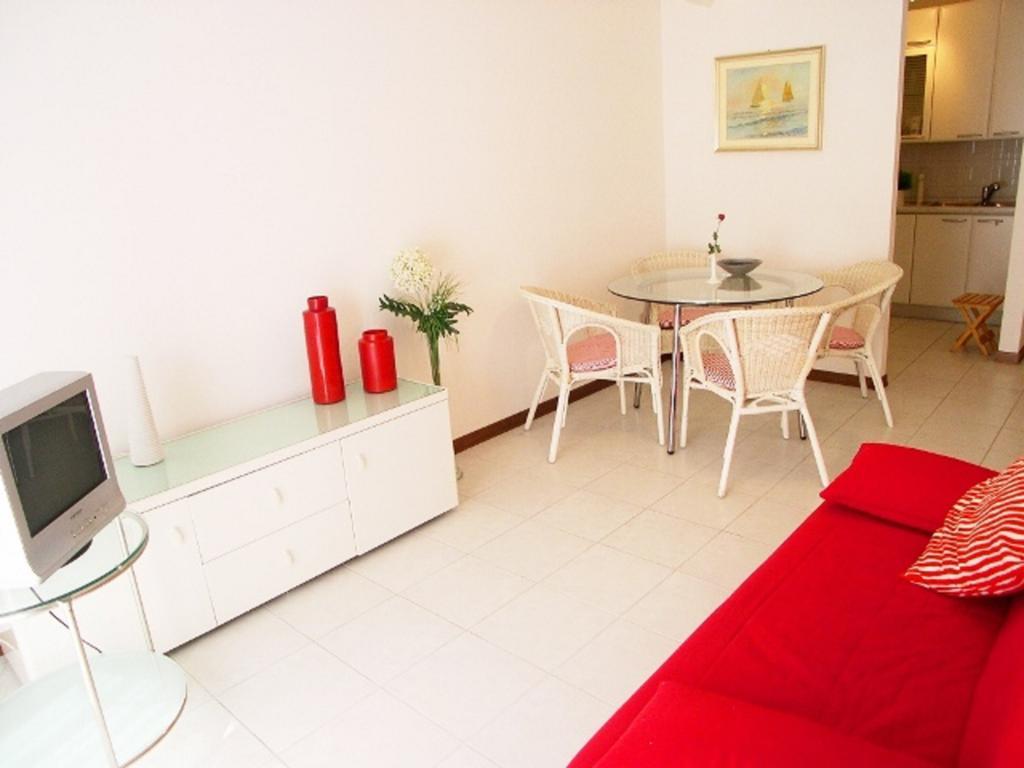 Lina'S Apartment Градо Екстер'єр фото